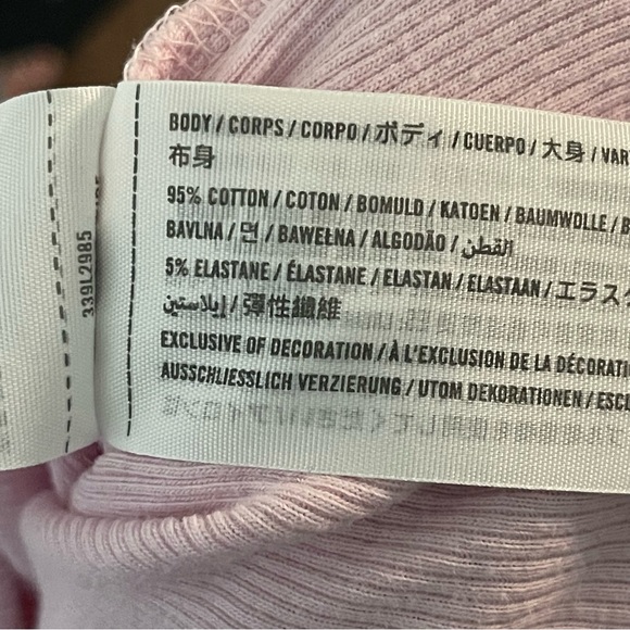 HOLLISTER Pink Baby Tee With Butterfly Design T-Shirt - Picture 6 of 6